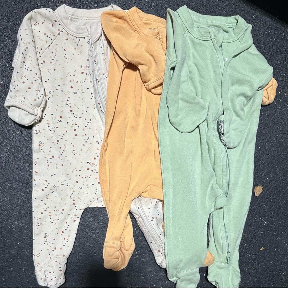Bundle of 3 Goumi Pajamas, 0-3m